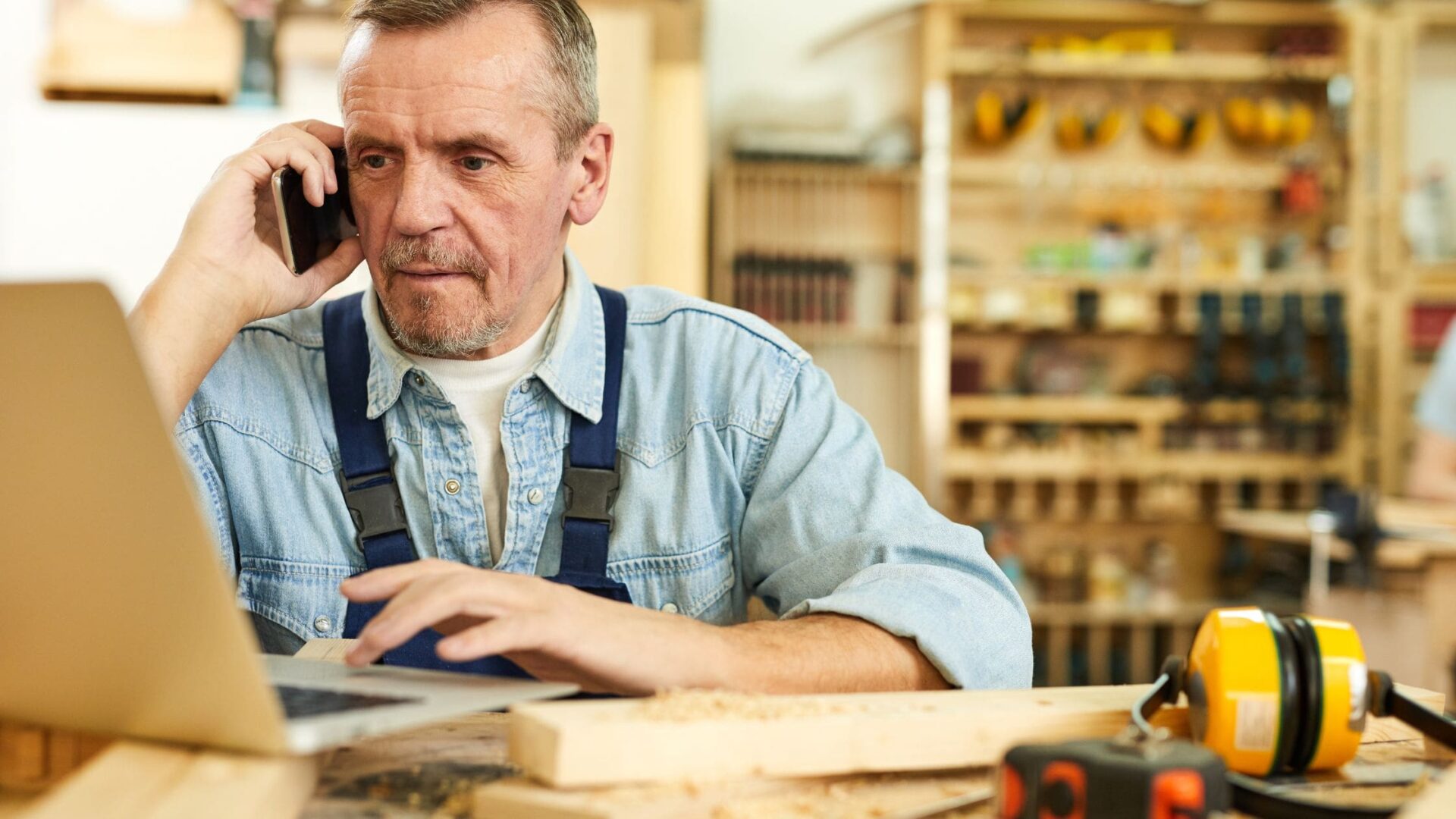 How to Find a Manufacturer